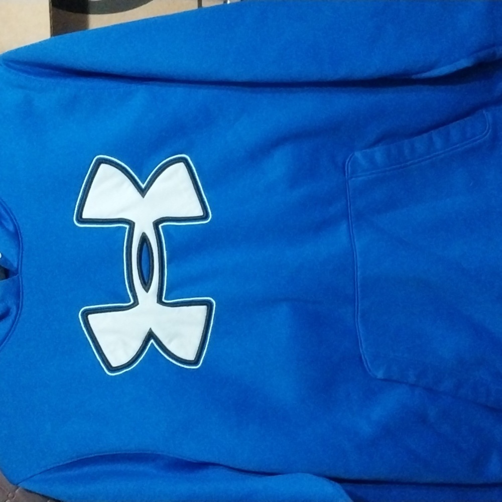 BLUE UNDERARMOUR HOOD